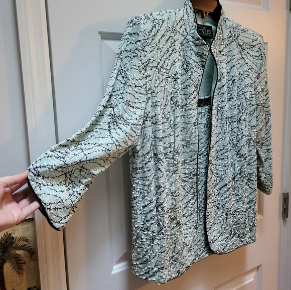 Blazer And Top, Elegant Set! - Picture 4 of 11